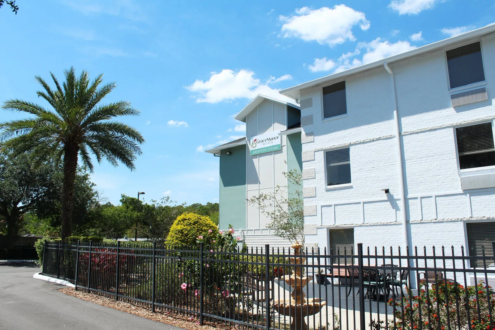 Grace Manor Suites photo 4