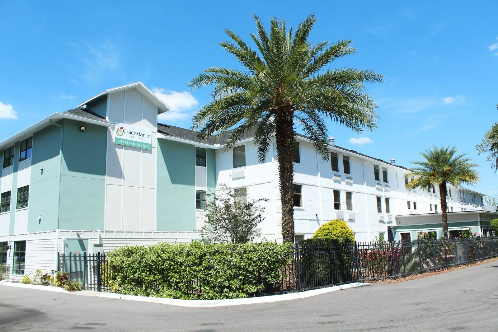 Grace Manor Suites photo 6