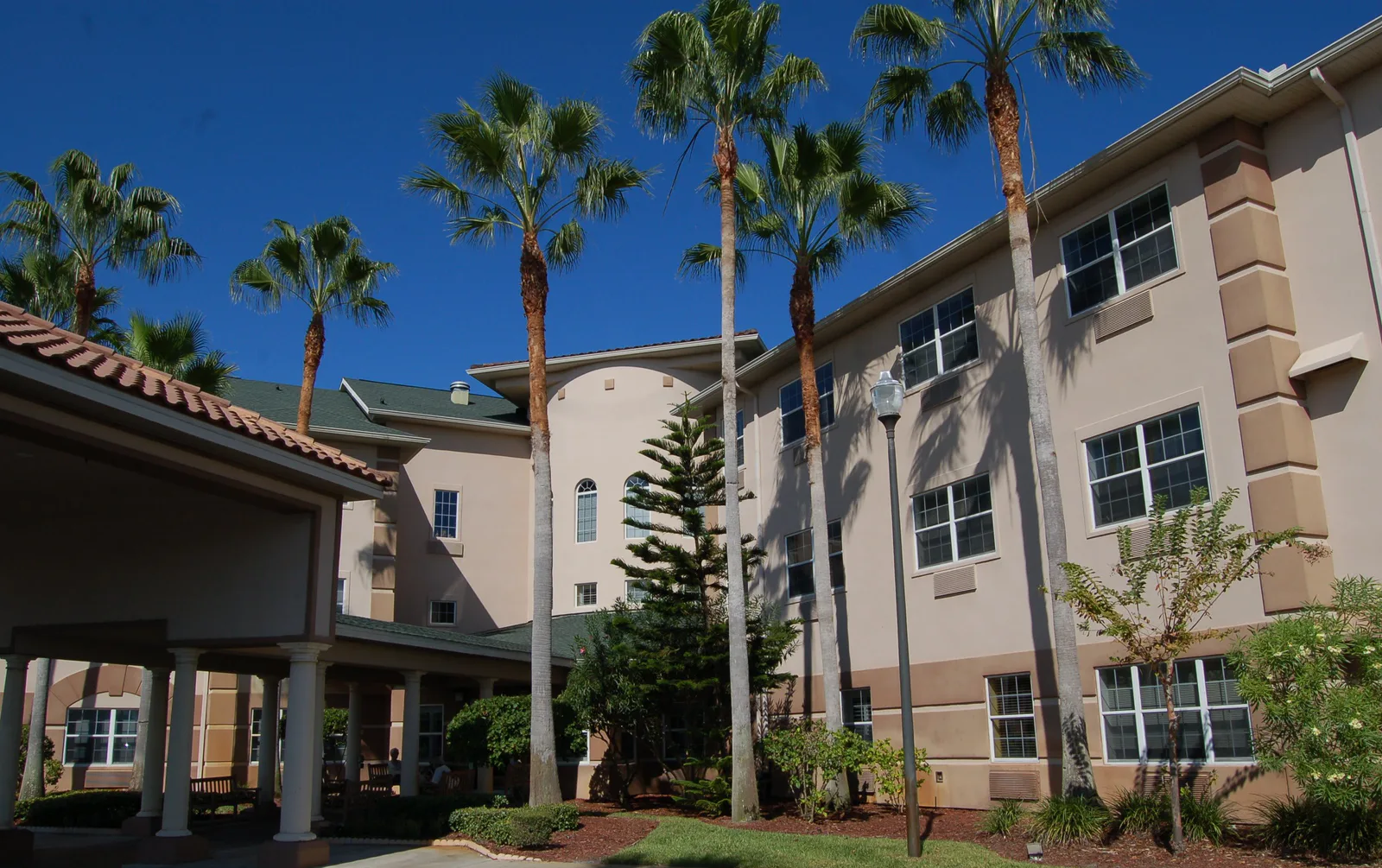 Hibiscus Court - CLOSED photo 2
