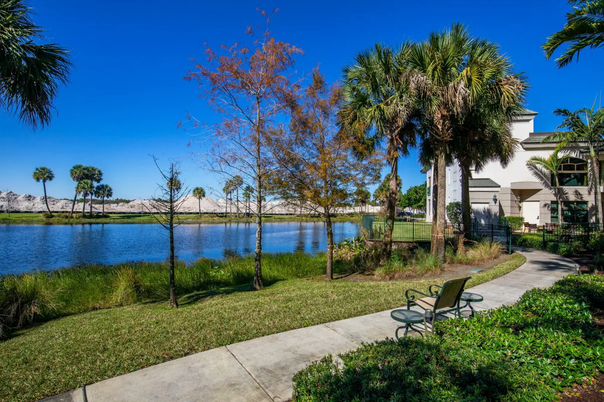 Luxe Senior Living at Wellington photo 6