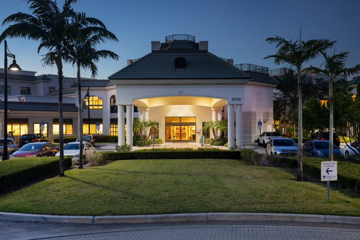 Luxe Senior Living at Wellington photo 10