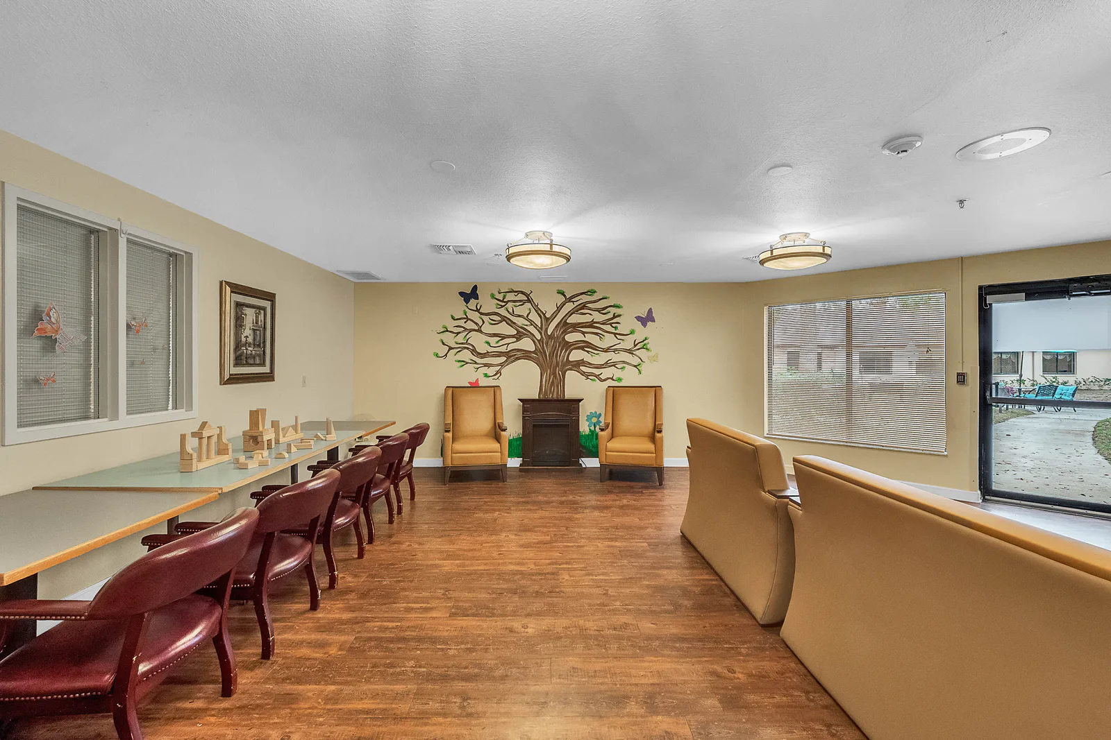 Spring Oaks photo 4