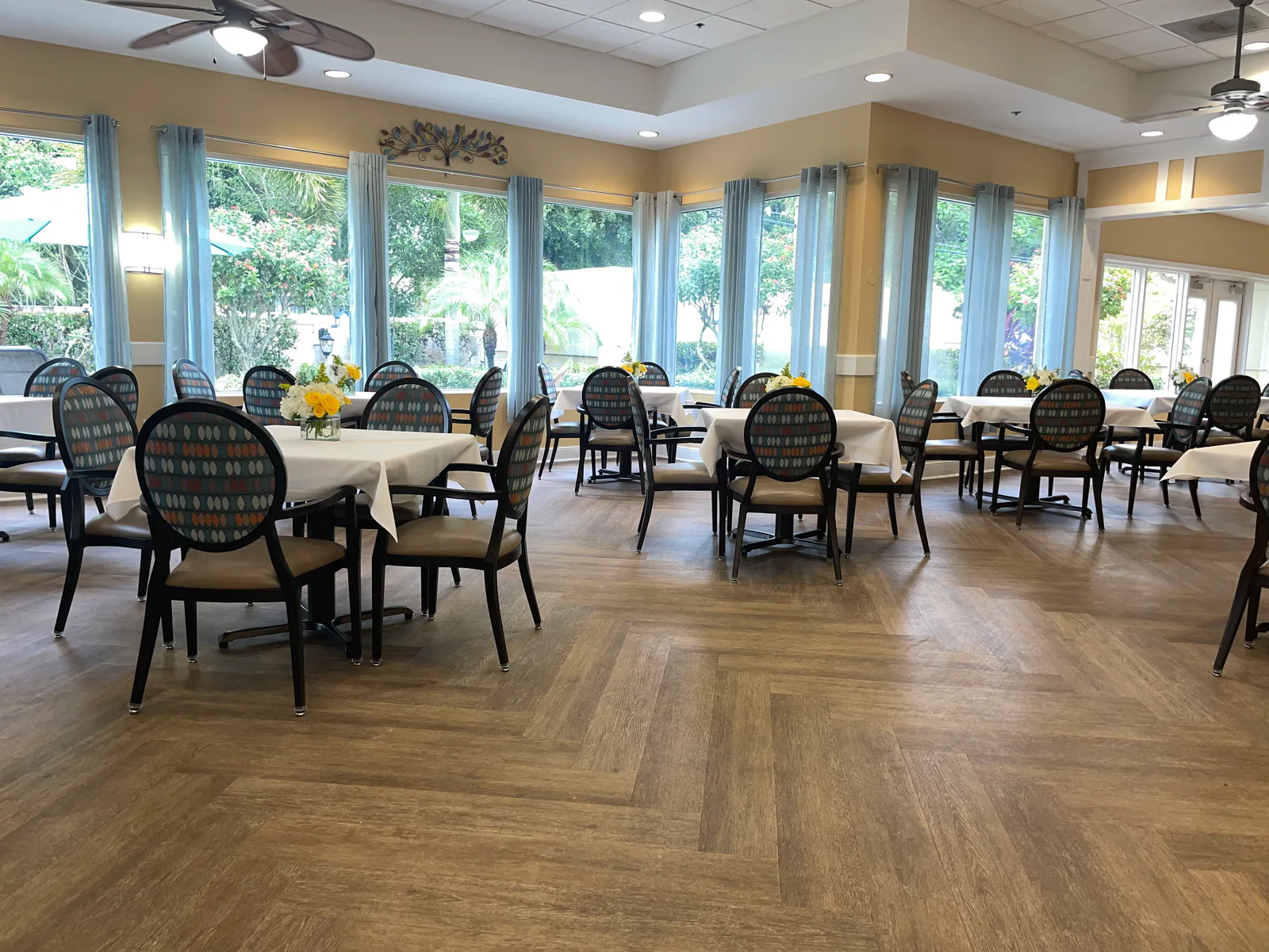 The Lynmoore At Lawnwood Assisted Living And Memory Care photo 3