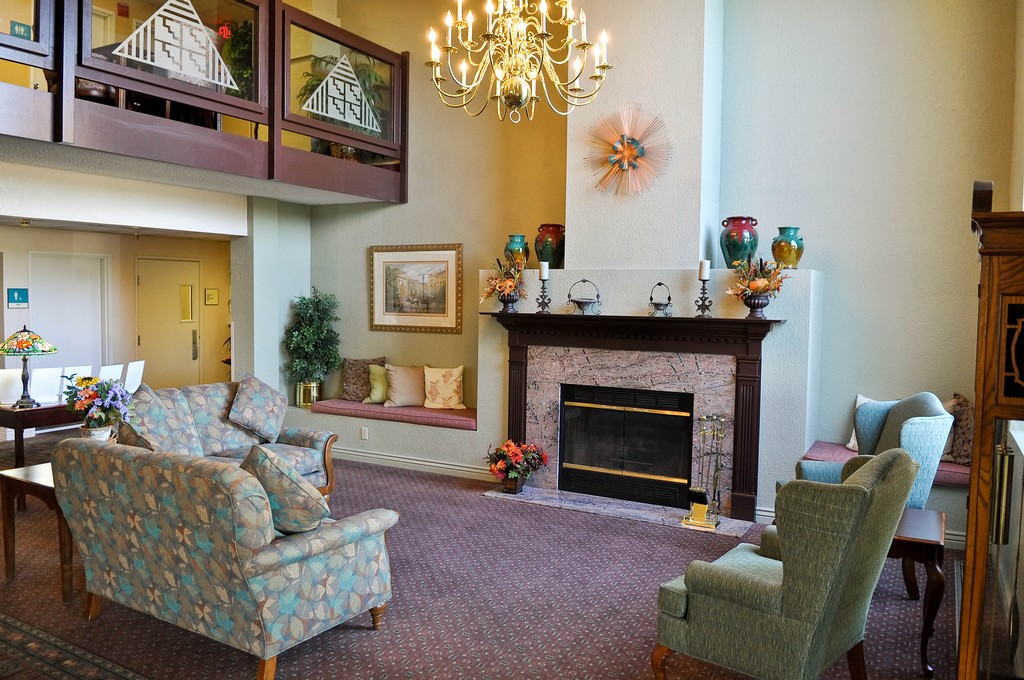 Cottonwood Village photo 6
