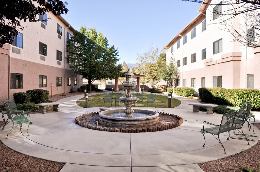 Cottonwood Village photo 9