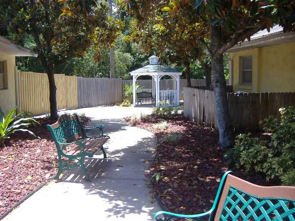 The Gardens of Eastbrooke photo 2