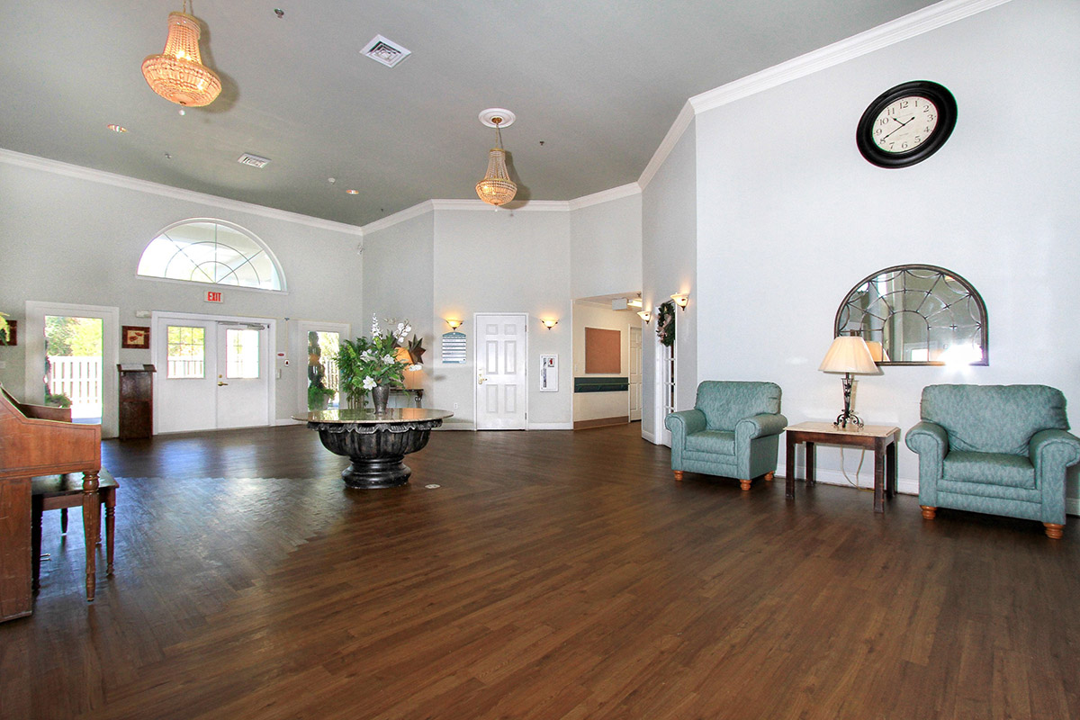 Gulf Breeze Courtyard photo 4