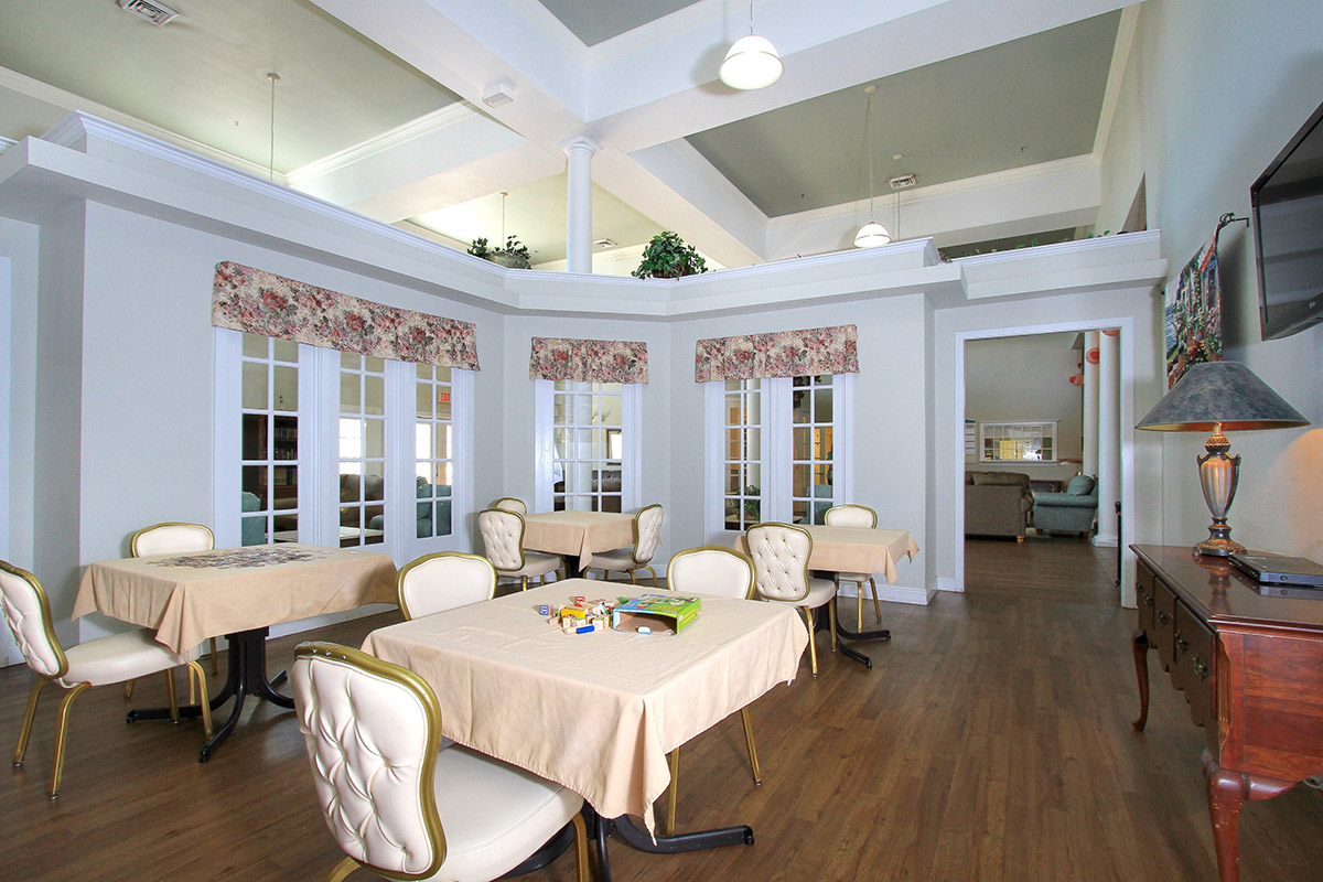 Gulf Breeze Courtyard photo 8