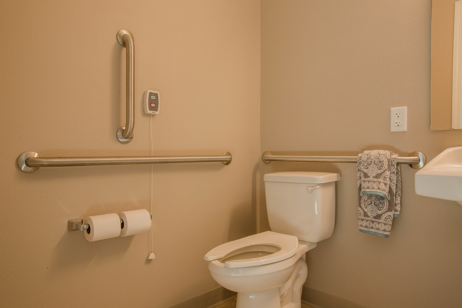 Navarre Gardens Assisted Living Facility photo 14