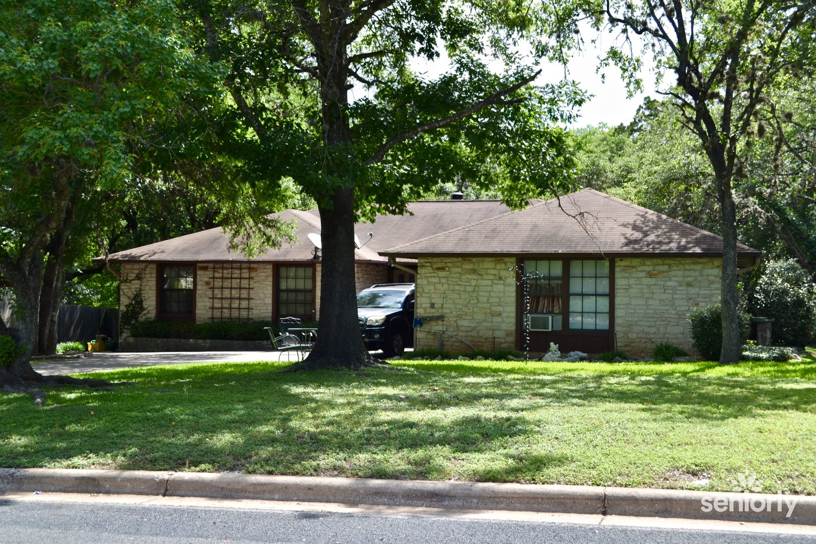 Shady Hollow Assisted Living photo 2