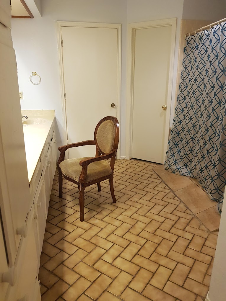 Shady Hollow Assisted Living photo 12