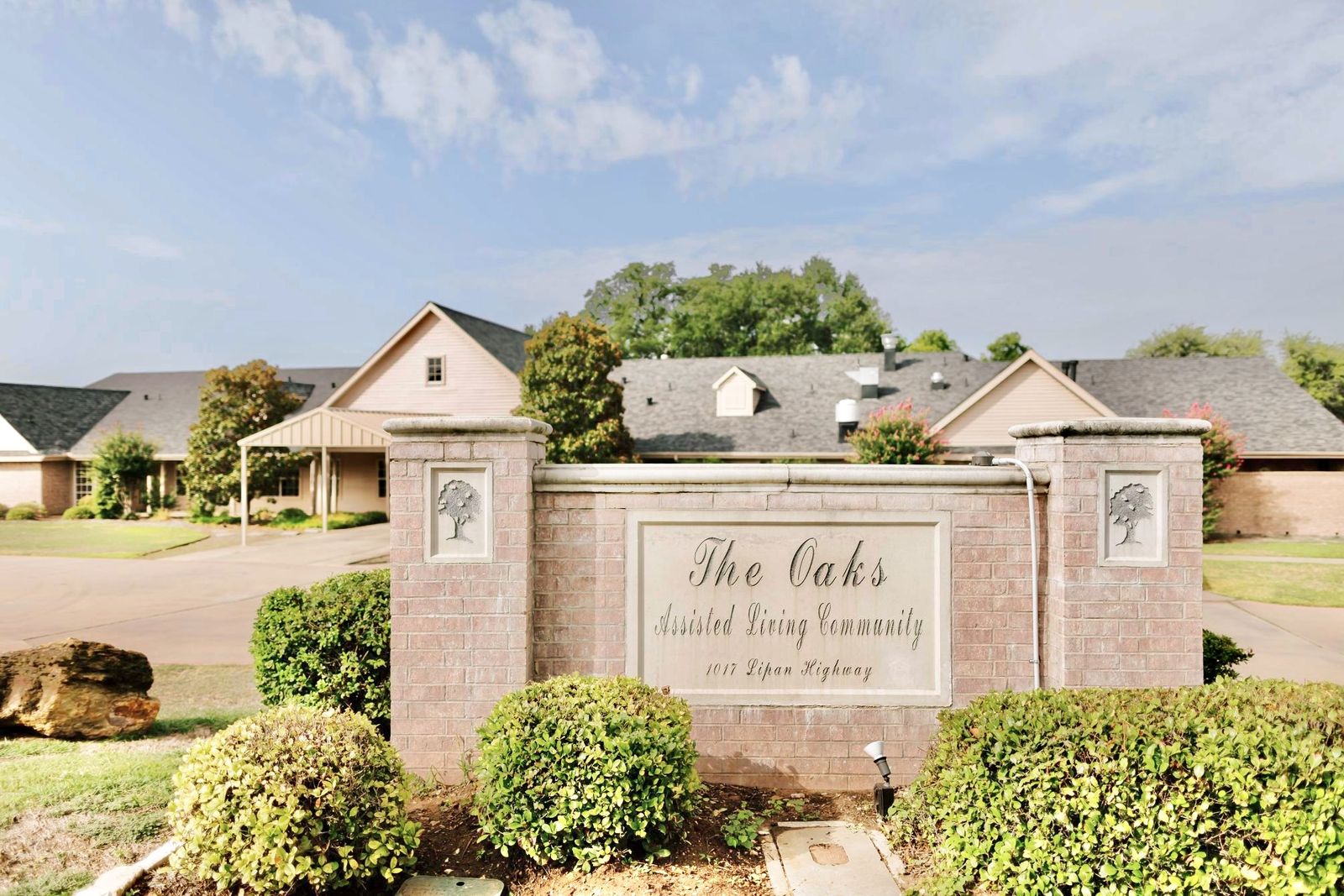 THE OAKS OF GRANBURY photo 10